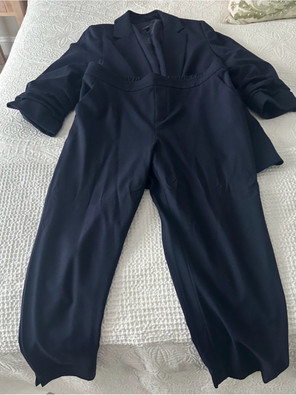 Banana Republic Navy Suit Jacket Blazer and Matching Pants set